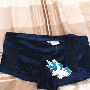 Booty shorts ,cute ❤️